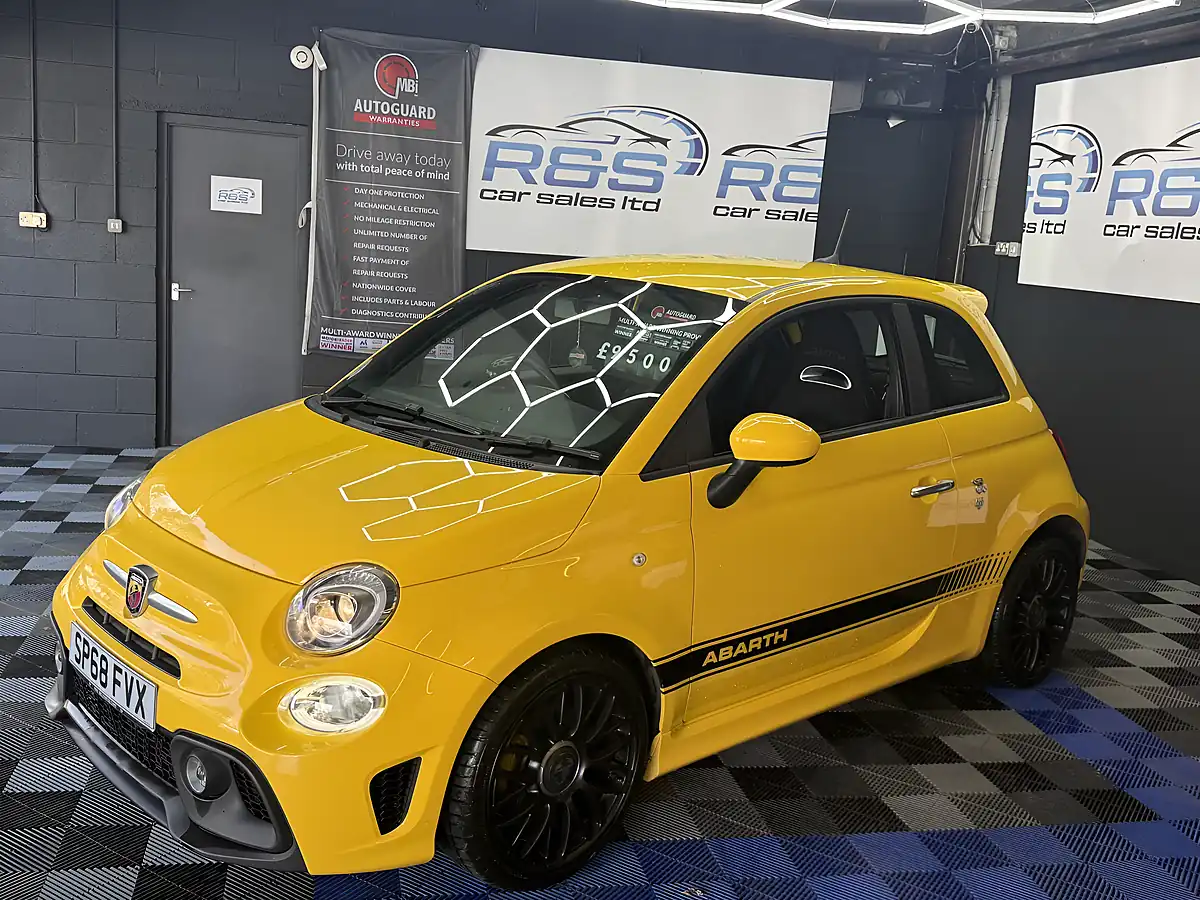 Used 2018 Abarth 595 Modena Yellow - Interior and Exterior details 14