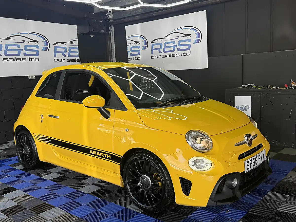 Used 2018 Abarth 595 Modena Yellow - Interior and Exterior details 2
