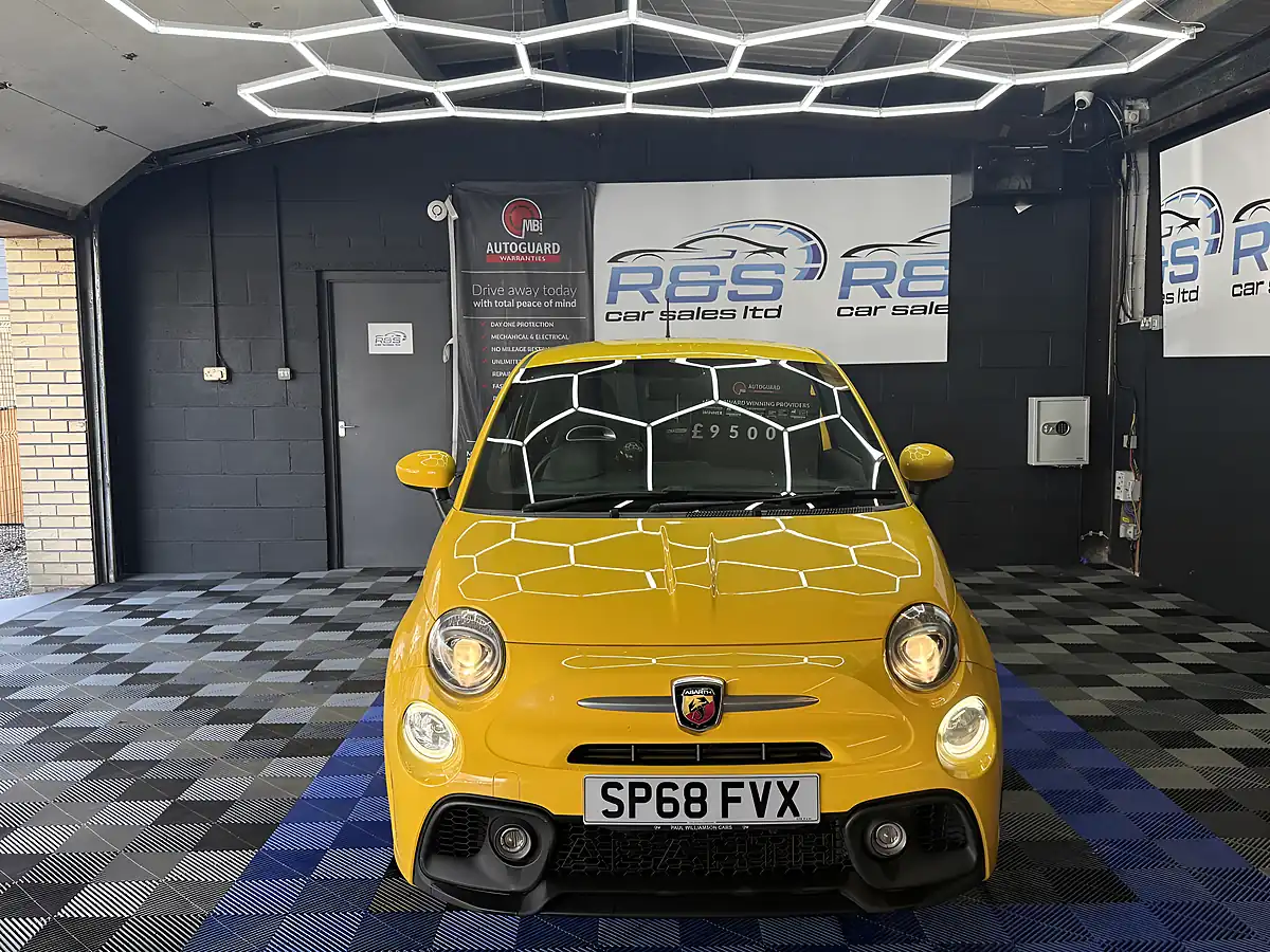 Used 2018 Abarth 595 Modena Yellow - Interior and Exterior details 4