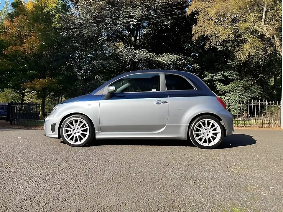 Used 2018 Abarth 695 Rivale Cabrio Riva Blue/Grey - Interior and Exterior details 2