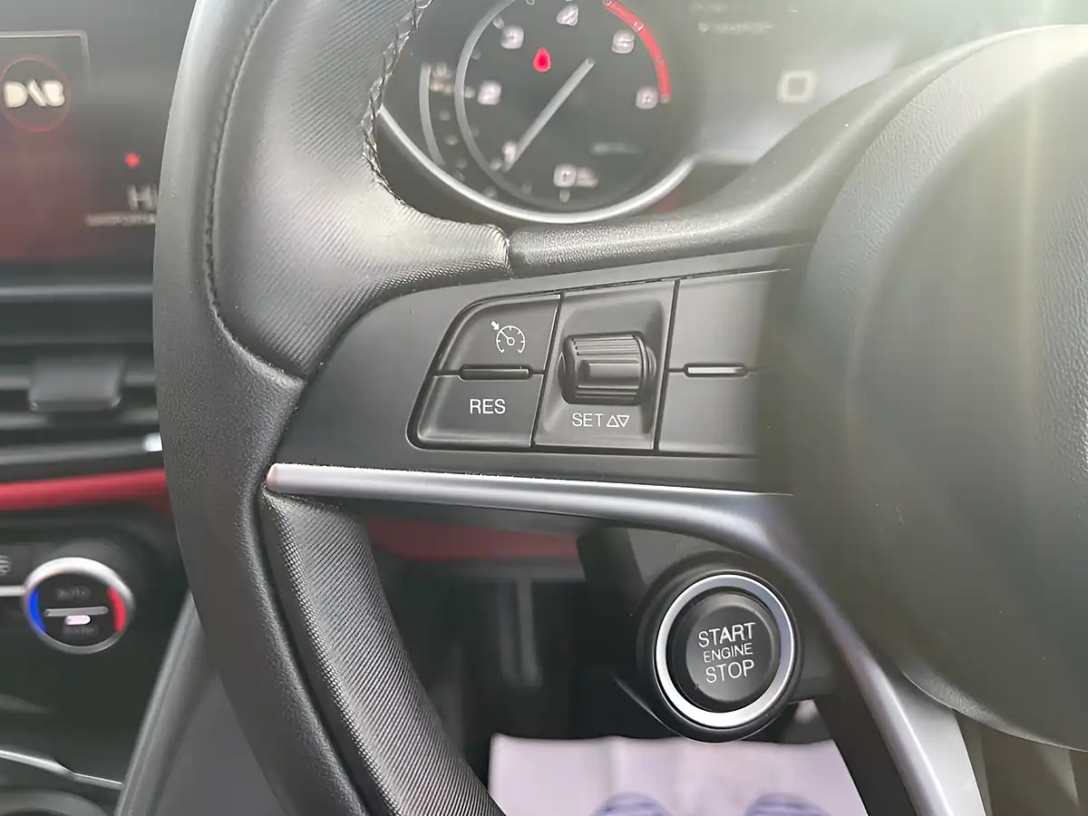 Used 2018 Alfa Romeo Giulia Speciale Black - Interior and Exterior details 16