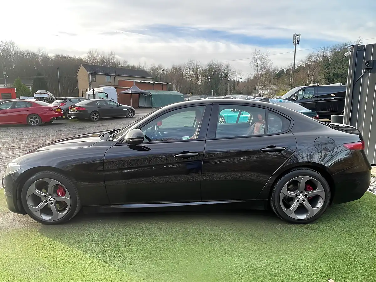 Used 2018 Alfa Romeo Giulia Speciale Black - Interior and Exterior details 18