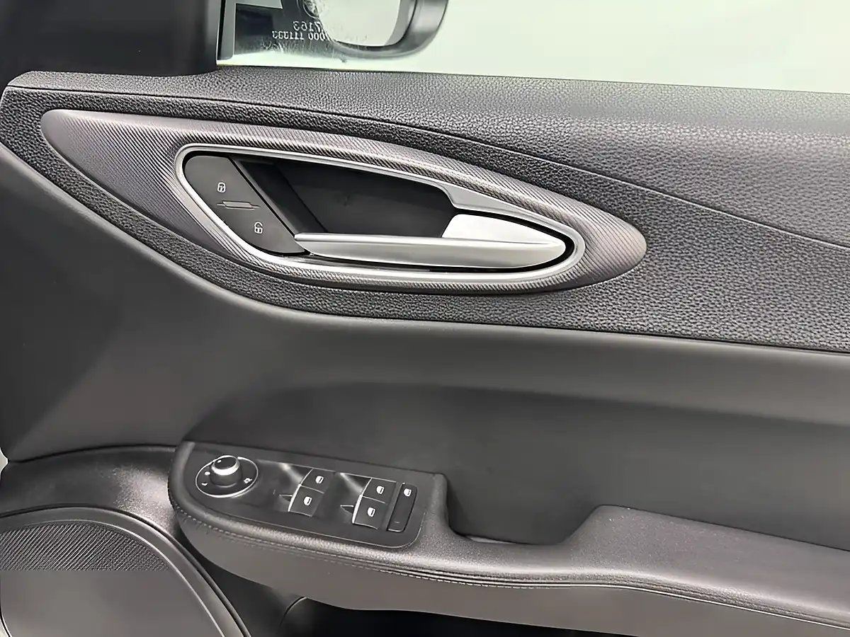 Used 2018 Alfa Romeo Giulia Speciale Grey - Interior and Exterior details 12