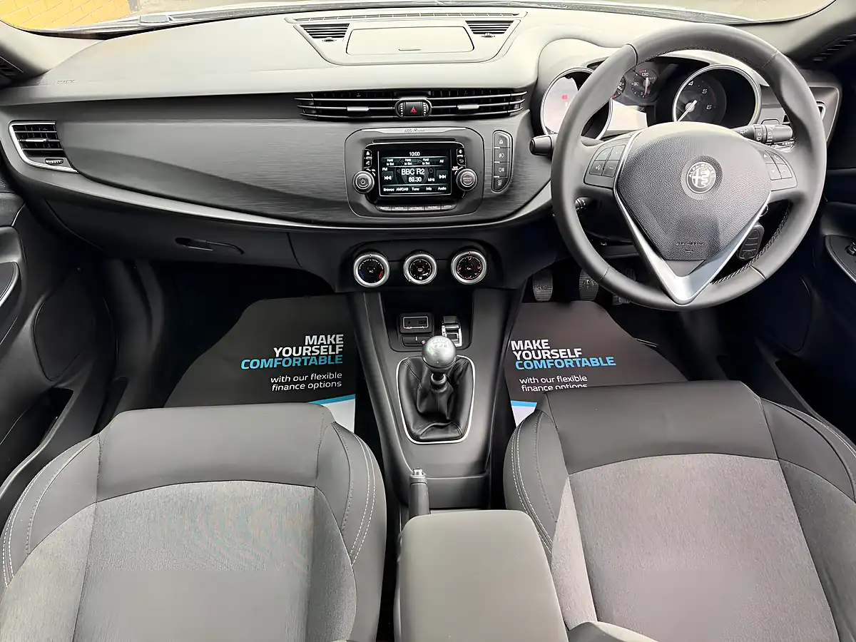 Used 2018 Alfa Romeo Giulietta Sport Grey - Interior and Exterior details 3