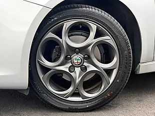Used 2018 Alfa Romeo Giulietta Sport Grey - Interior and Exterior details 5