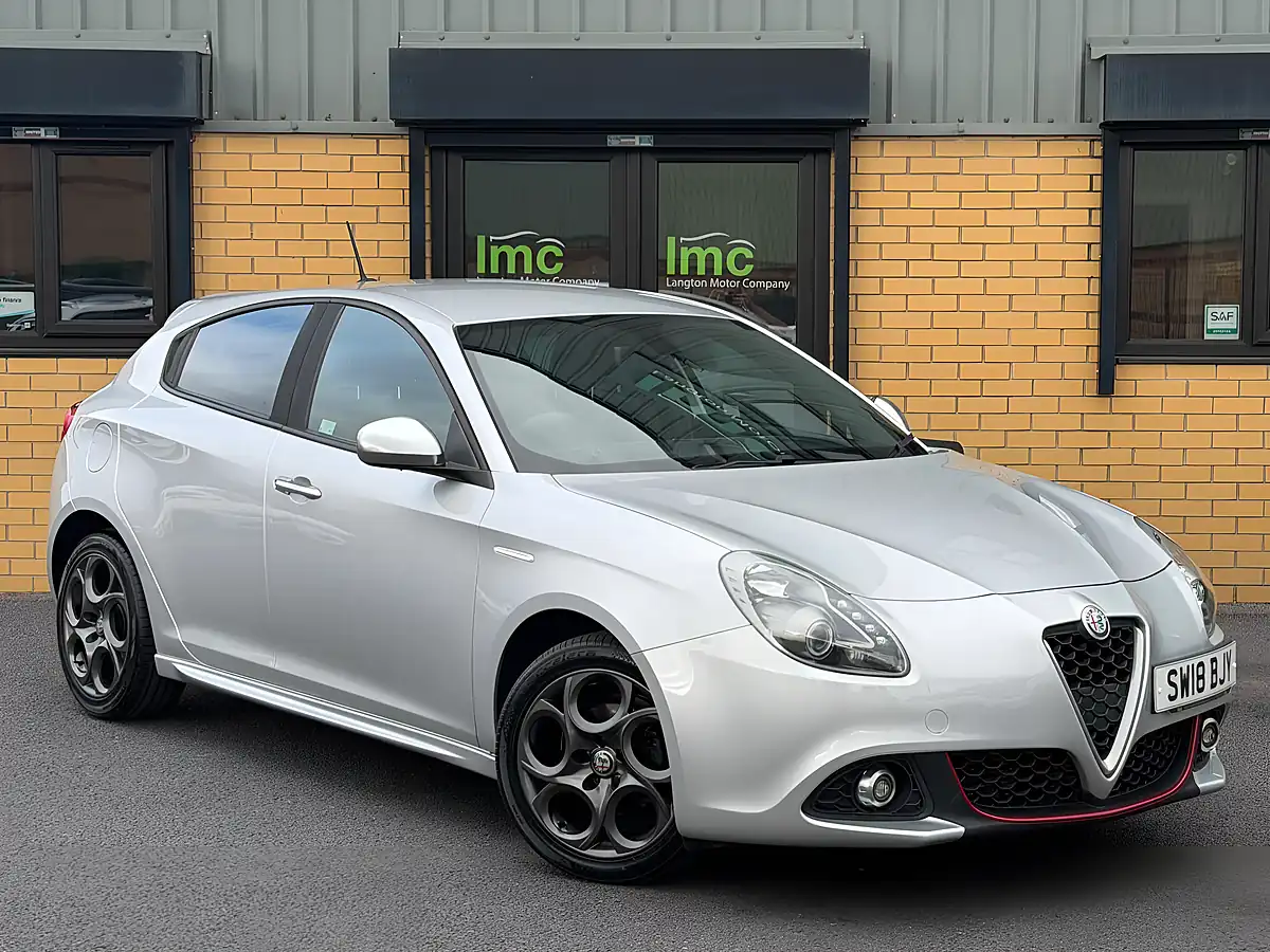Used 2018 Alfa Romeo Giulietta Sport Grey - Interior and Exterior details 6