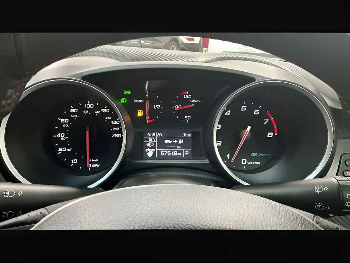Used 2018 Alfa Romeo Giulietta Veloce Alfa White - Interior and Exterior details 13
