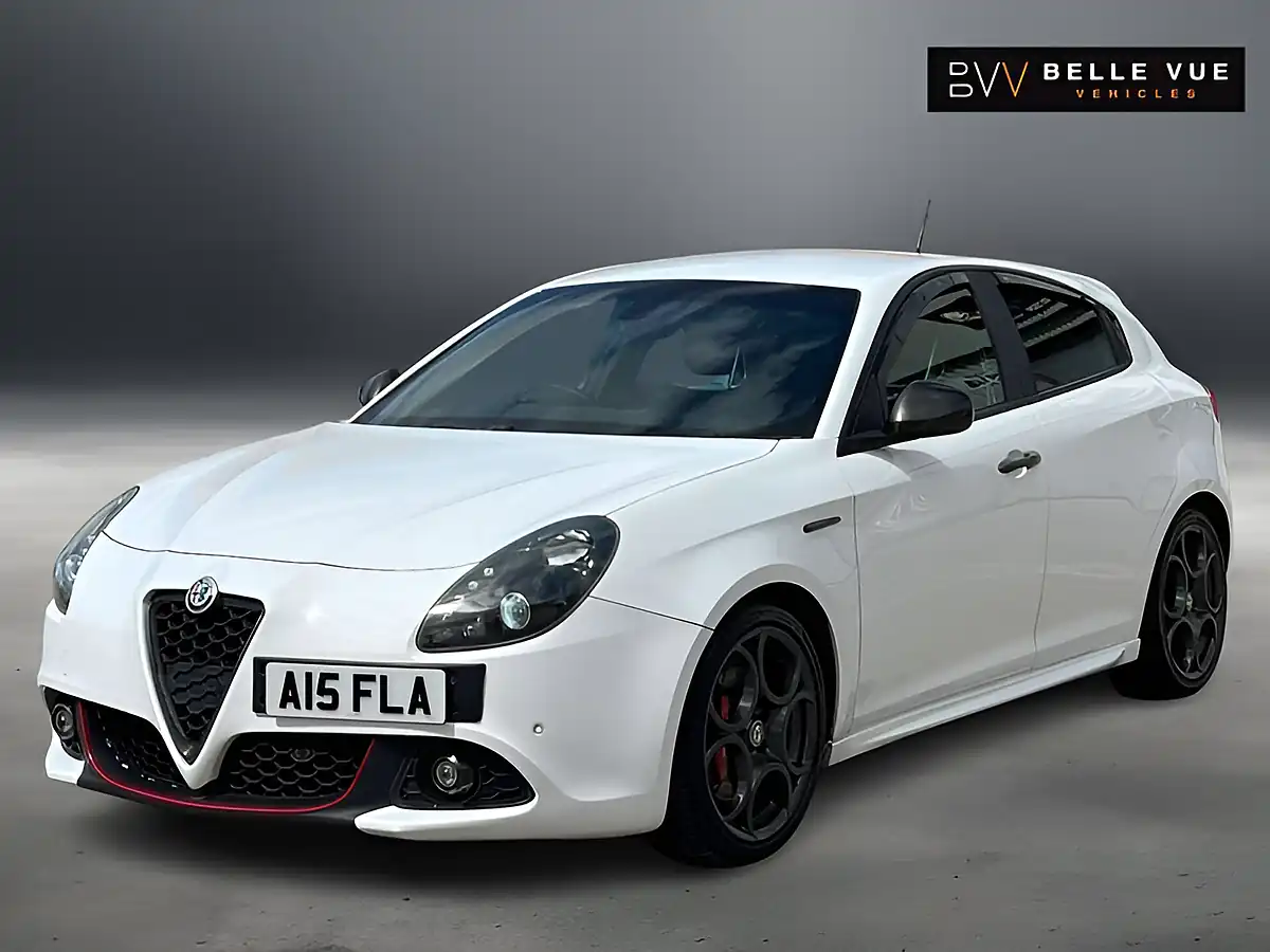 Used 2018 Alfa Romeo Giulietta Veloce Alfa White - Interior and Exterior details 14