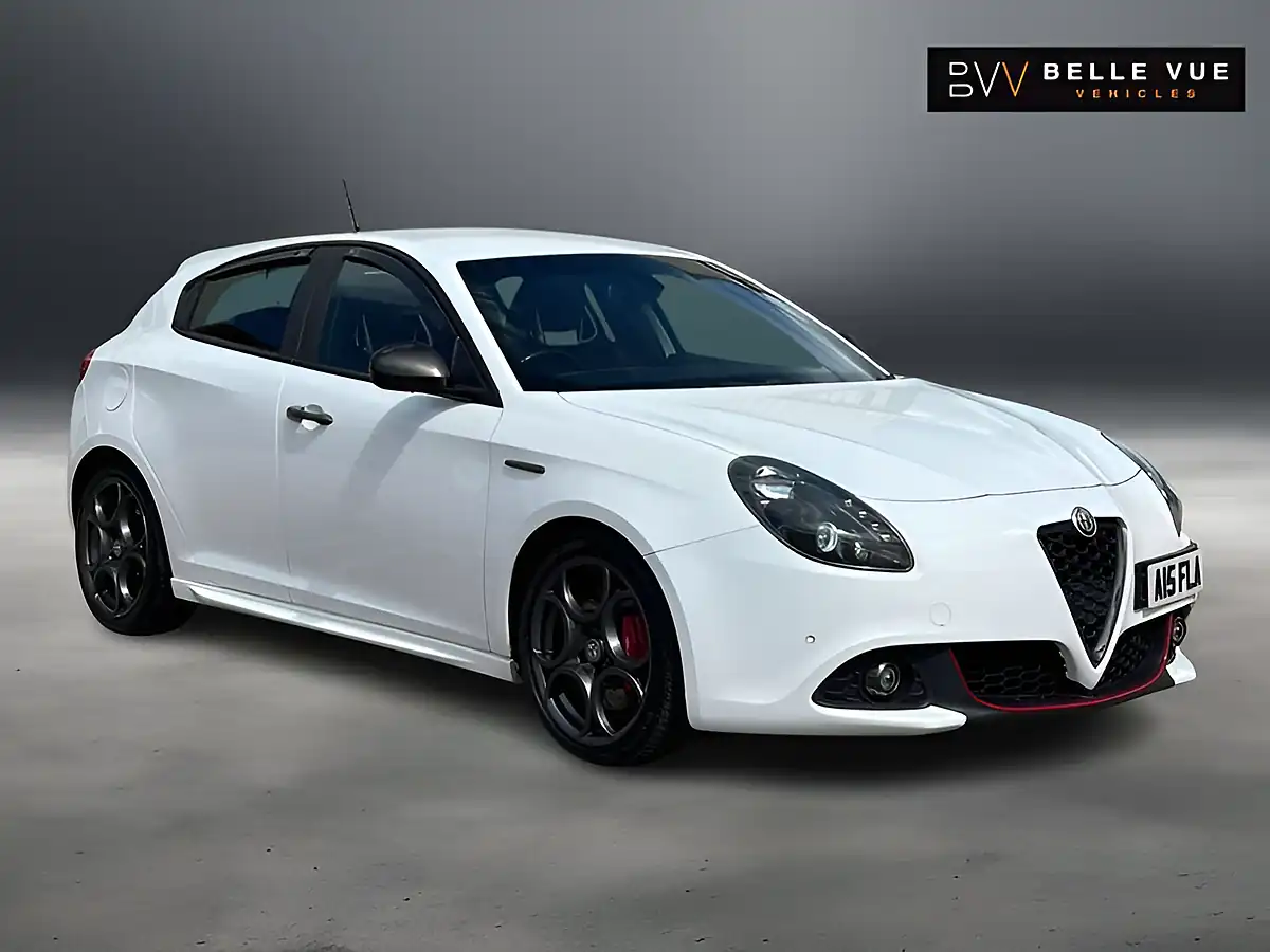 Used 2018 Alfa Romeo Giulietta Veloce Alfa White - Interior and Exterior details 2