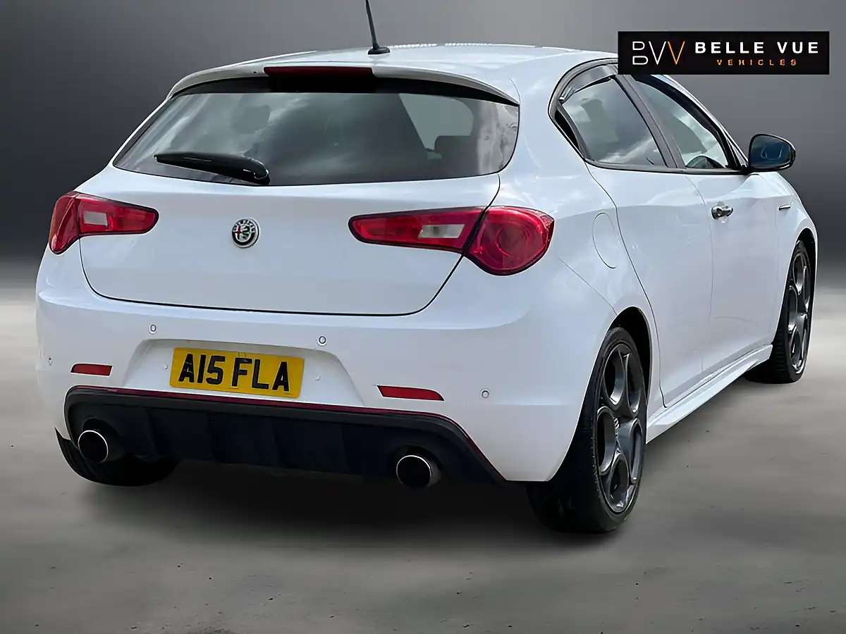 Used 2018 Alfa Romeo Giulietta Veloce Alfa White - Interior and Exterior details 8