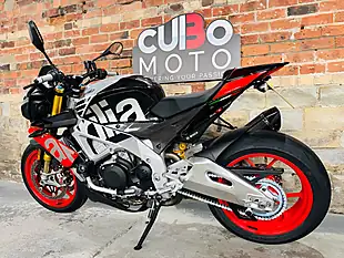 Used 2018 Aprilia Tuono 1100 V4 Factory Silver - Interior and Exterior details 13