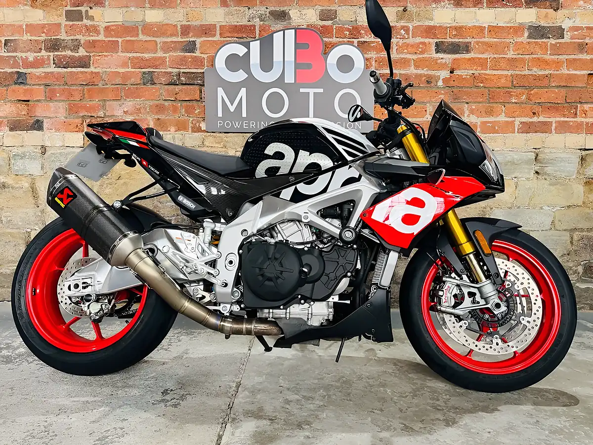 Used 2018 Aprilia Tuono 1100 V4 Factory Silver - Interior and Exterior details 2