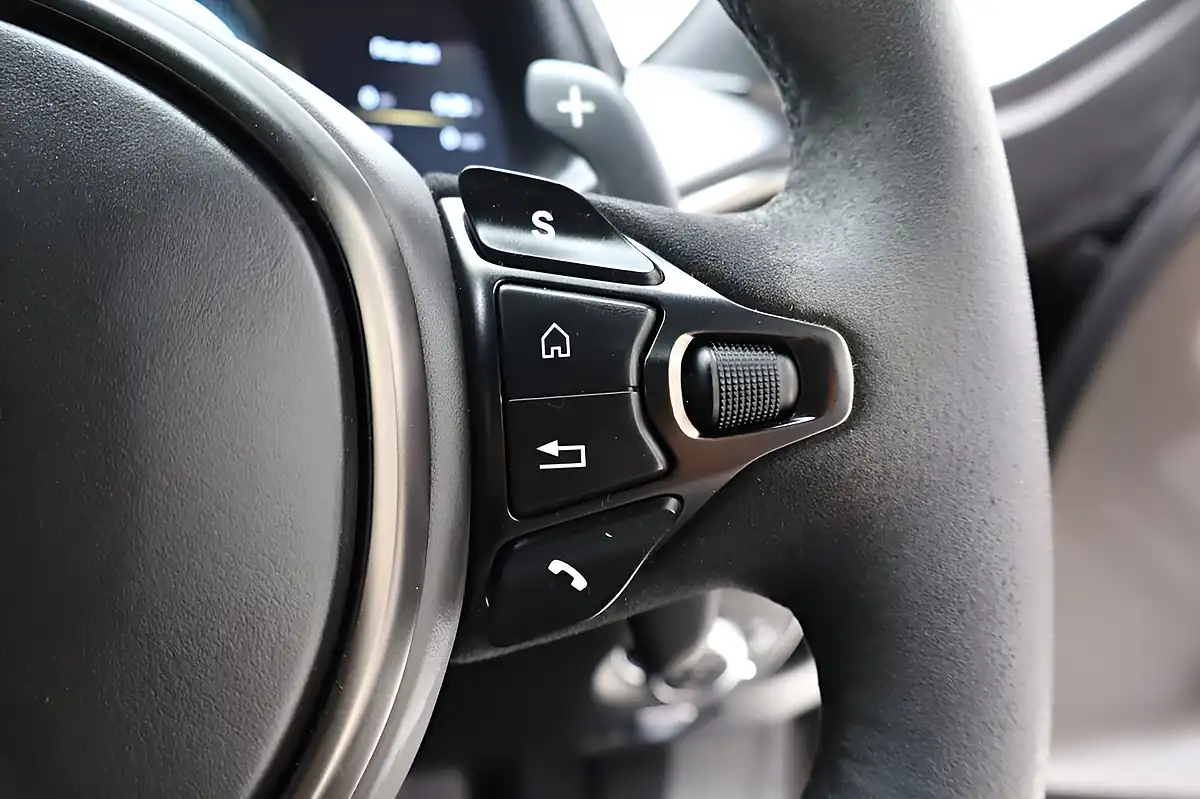 Used 2018 Aston Martin DB11 Amr Onyx Black - Interior and Exterior details 19