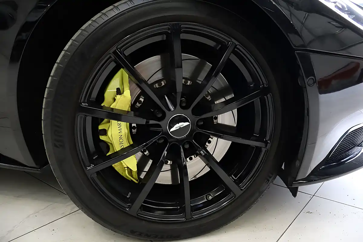 Used 2018 Aston Martin DB11 Amr Onyx Black - Interior and Exterior details 8