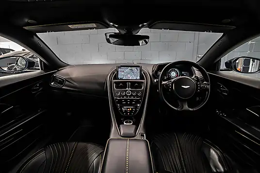 2018 Aston Martin DB11 5.2 V12