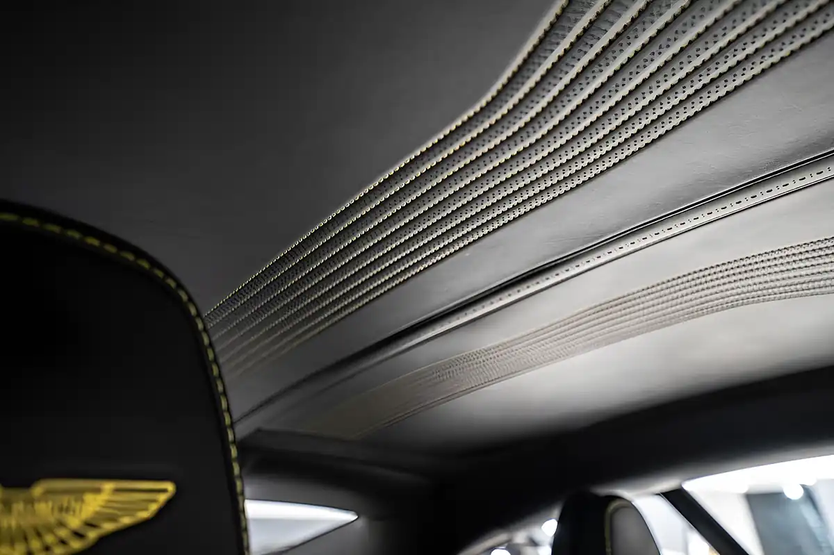 Used 2018 Aston Martin DB11 Coupe Black - Interior and Exterior details 13