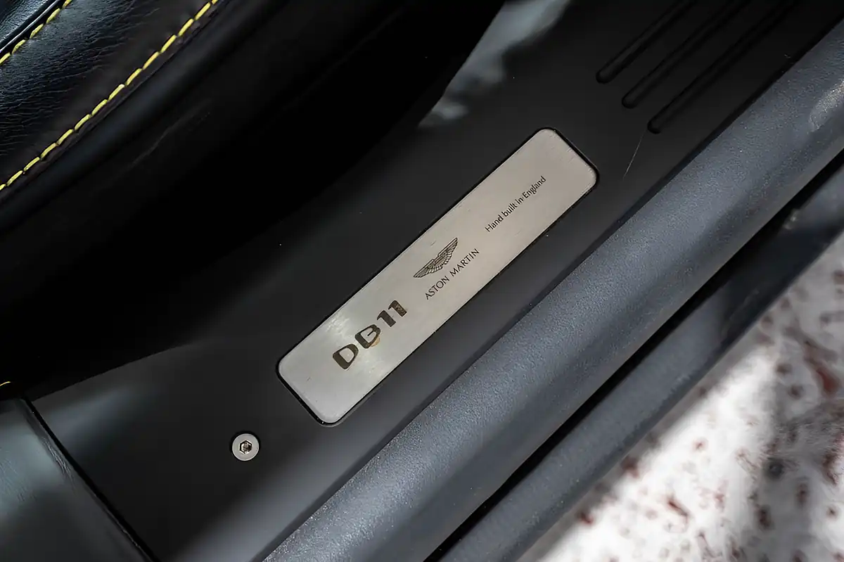 Used 2018 Aston Martin DB11 Coupe Black - Interior and Exterior details 15