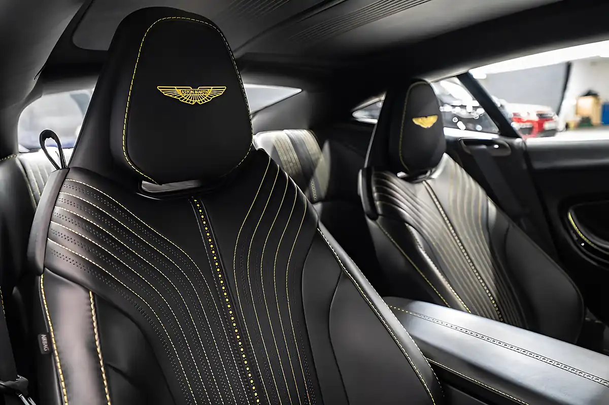 Used 2018 Aston Martin DB11 Coupe Black - Interior and Exterior details 8