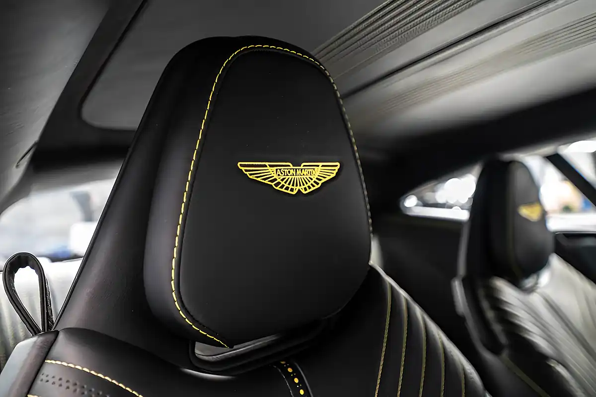 Used 2018 Aston Martin DB11 Coupe Black - Interior and Exterior details 9