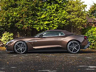 Used 2018 Aston Martin Vanquish Zagato Volante Cairngorm Brown - Interior and Exterior details 3