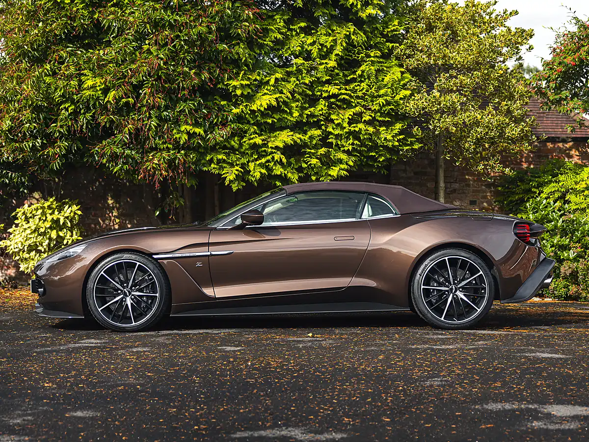 Used 2018 Aston Martin Vanquish Zagato Volante Cairngorm Brown - Interior and Exterior details 3