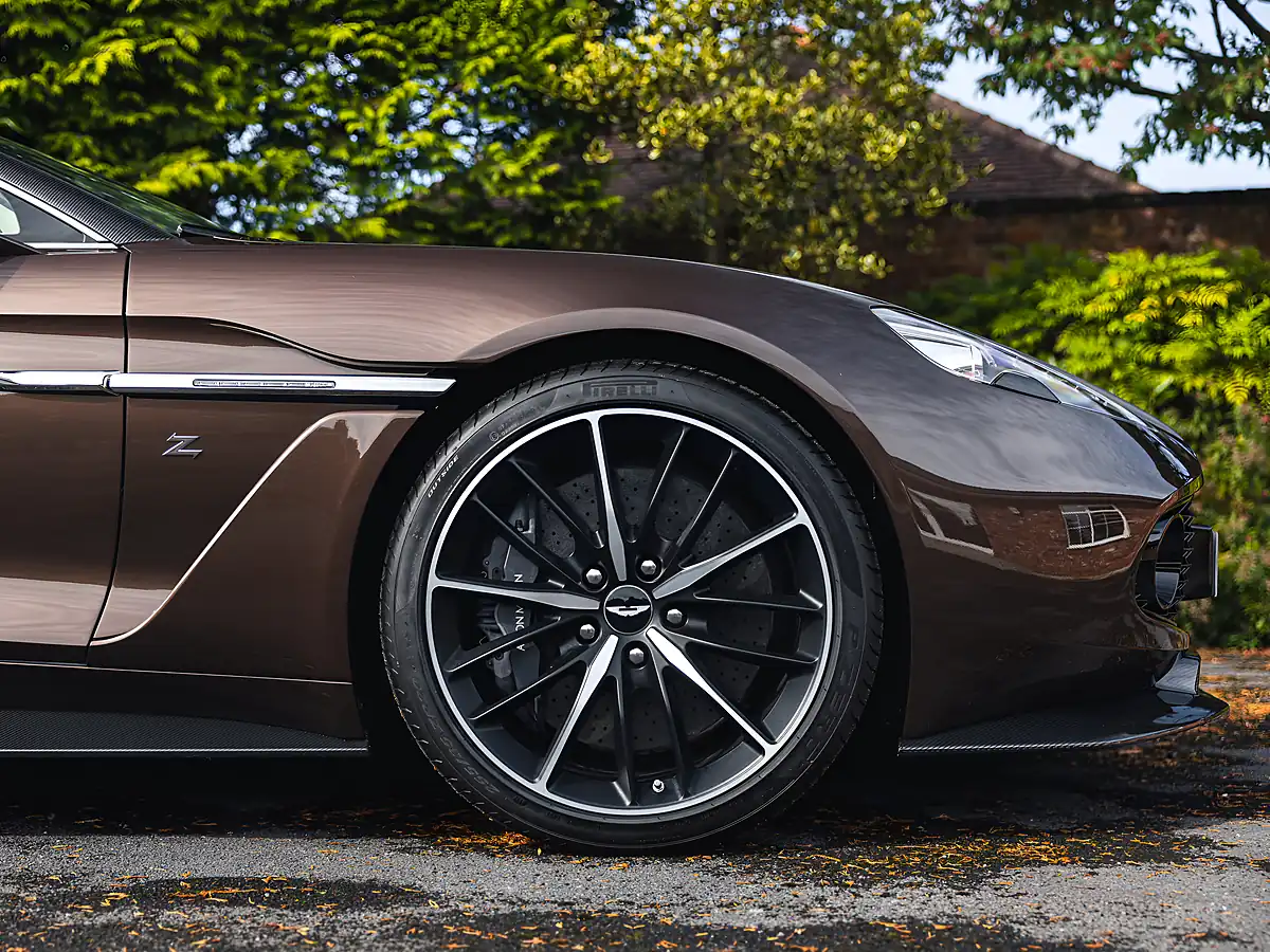 Used 2018 Aston Martin Vanquish Zagato Volante Cairngorm Brown - Interior and Exterior details 7