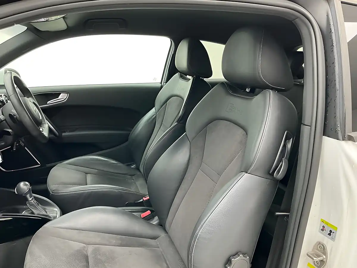 Used 2018 Audi A1 Black Edition Glacier White - Interior and Exterior details 18