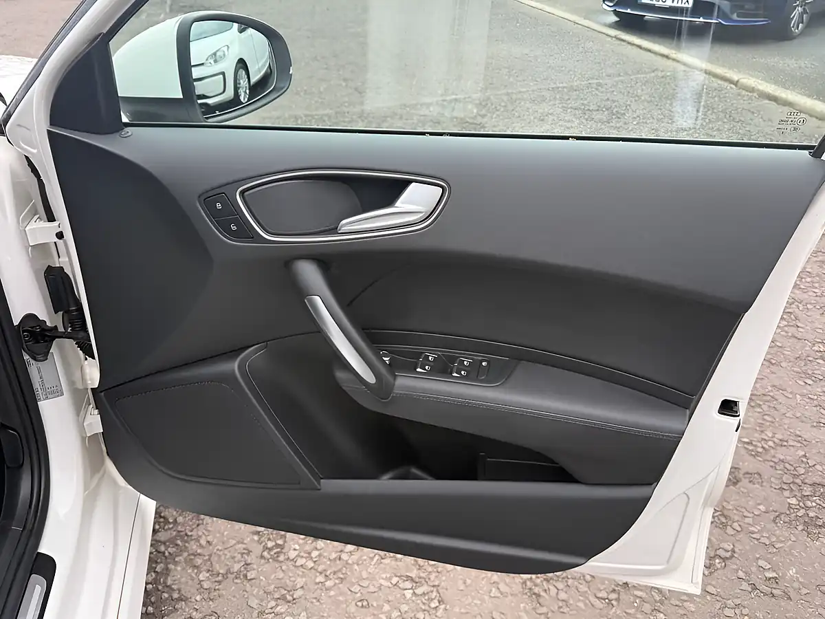 Used 2018 Audi A1 S Line White - Interior and Exterior details 10