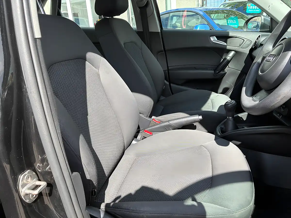 Used 2018 Audi A1 Se Sportback Black - Interior and Exterior details 9