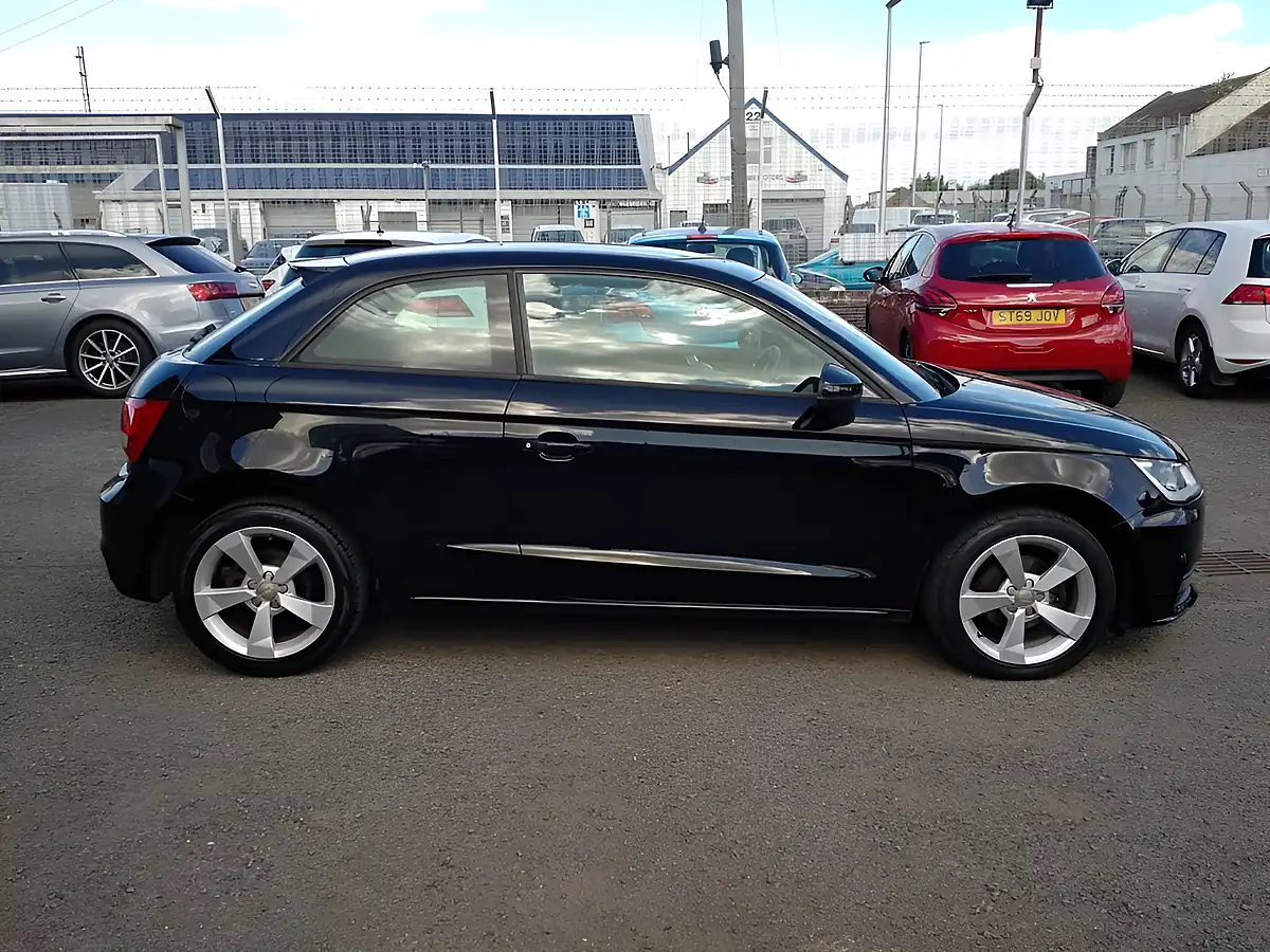 Used 2018 Audi A1 Sport Black - Interior and Exterior details 7