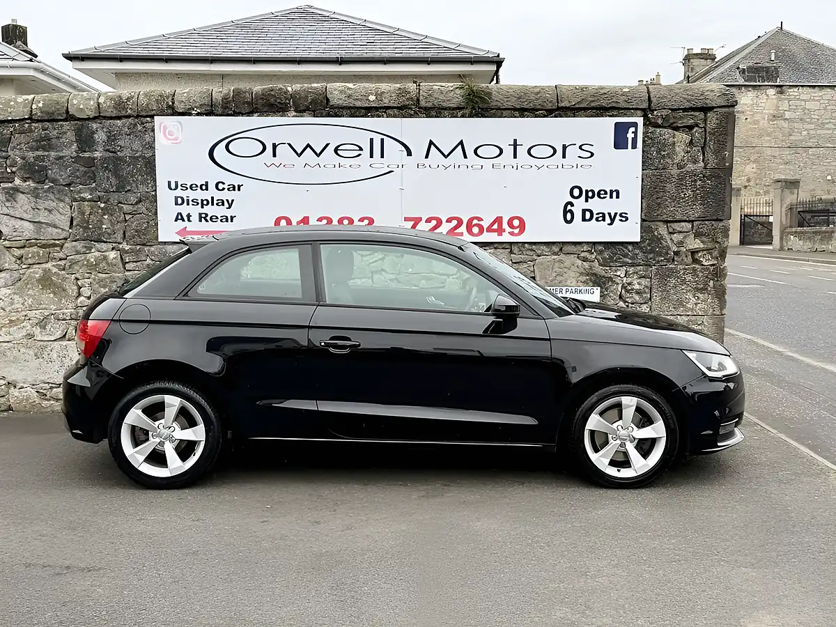 Used 2018 Audi A1 Sport Black - Interior and Exterior details 3