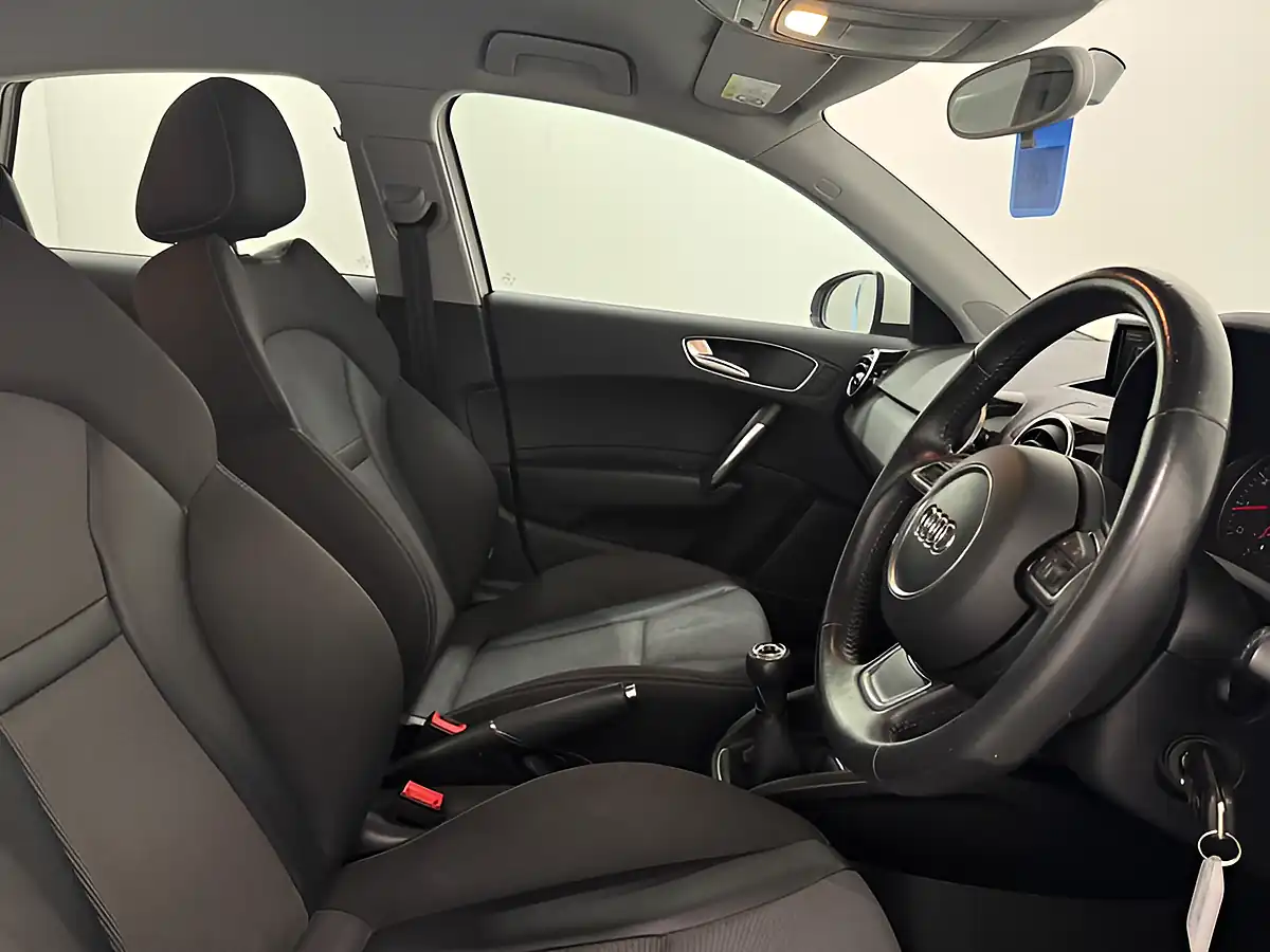 Used 2018 Audi A1 Sport White - Interior and Exterior details 10