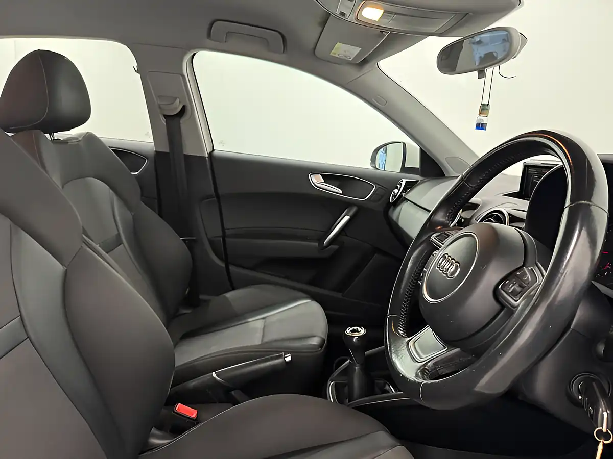 Used 2018 Audi A1 Sport White - Interior and Exterior details 10