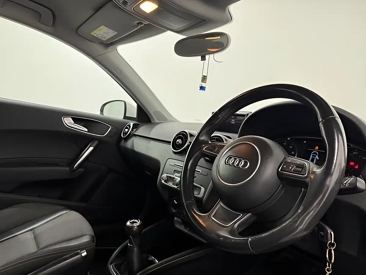 Used 2018 Audi A1 Sport White - Interior and Exterior details 11