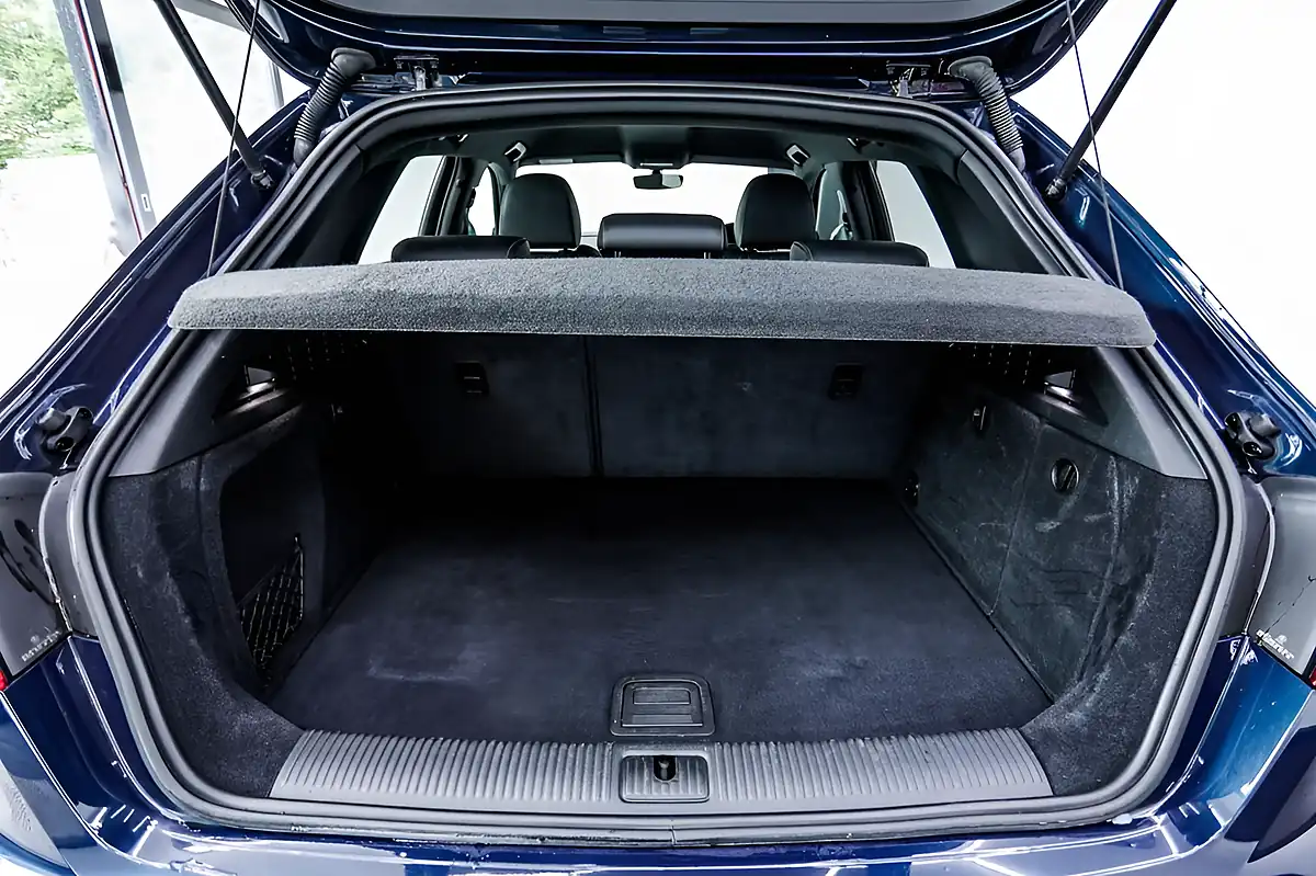 Used 2018 Audi A3 Black Edition Sportback Blue - Interior and Exterior details 19