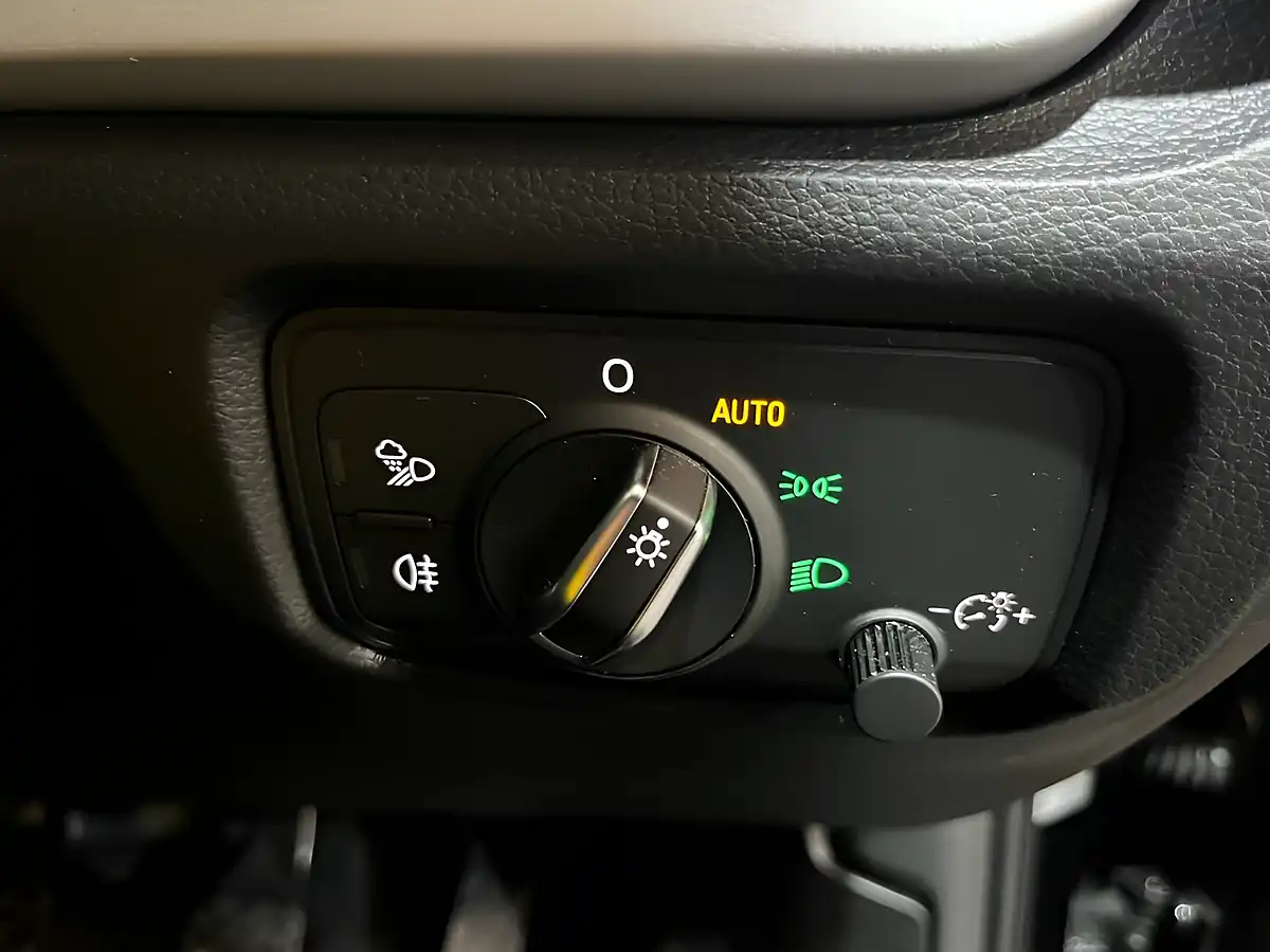 Used 2018 Audi A3 Se Technik Black - Interior and Exterior details 17