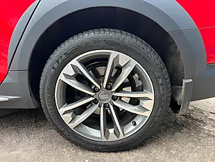 Used 2018 Audi A4 Allroad Sport Red - Interior and Exterior details 12