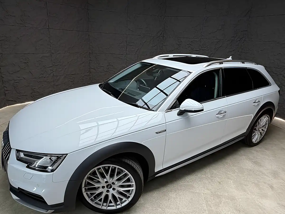 Used 2018 Audi A4 Allroad Sport White - Interior and Exterior details 11
