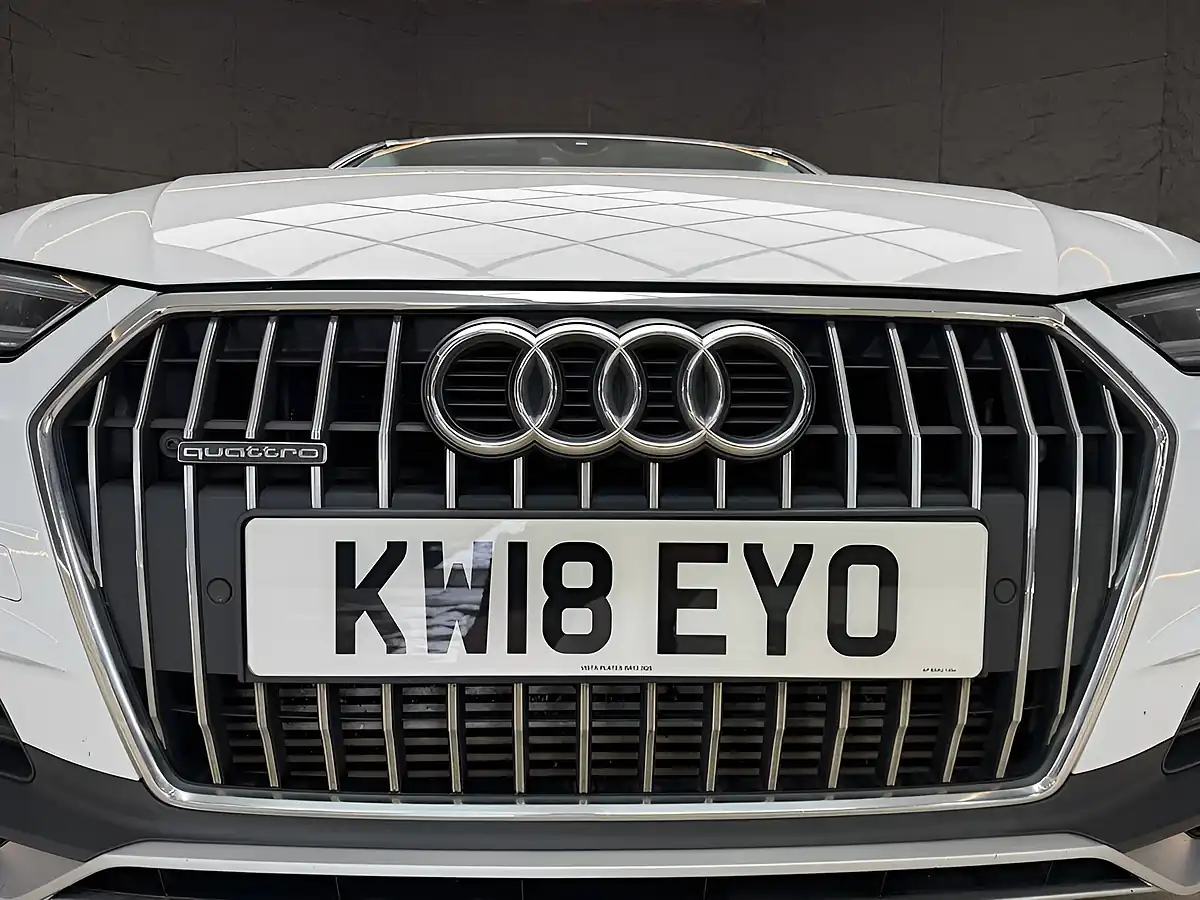 Used 2018 Audi A4 Allroad Sport White - Interior and Exterior details 12