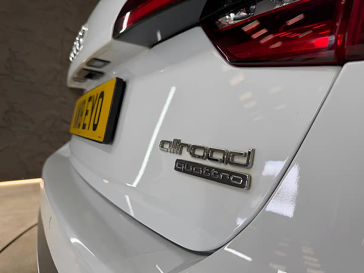 Used 2018 Audi A4 Allroad Sport White - Interior and Exterior details 14