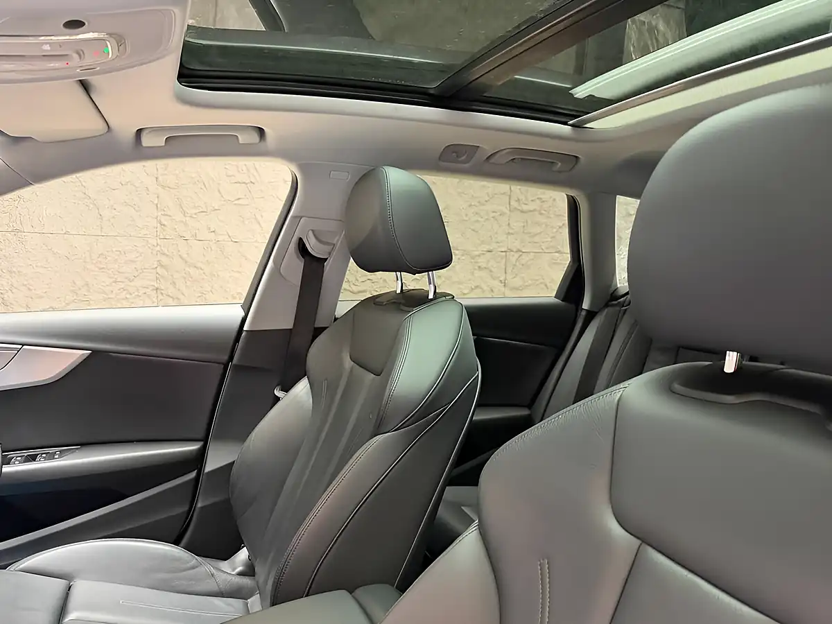 Used 2018 Audi A4 Allroad Sport White - Interior and Exterior details 19