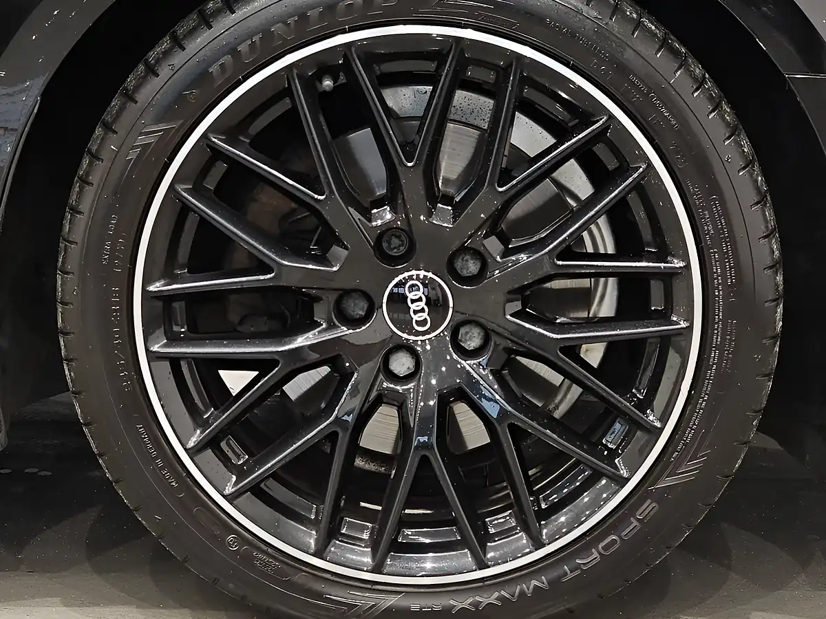 Used 2018 Audi A4 Avant Black Edition Black - Interior and Exterior details 11