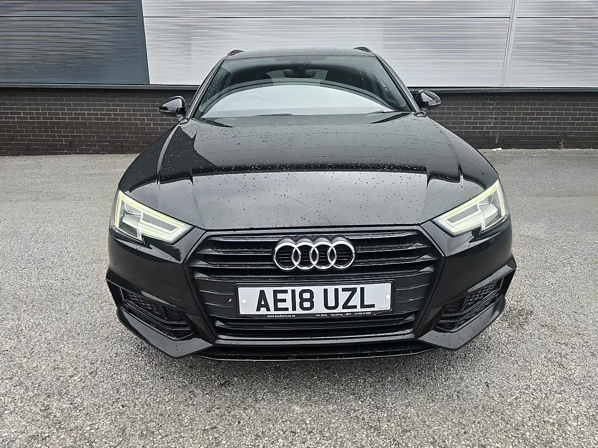 Used 2018 Audi A4 Avant Black Edition Black - Interior and Exterior details 5
