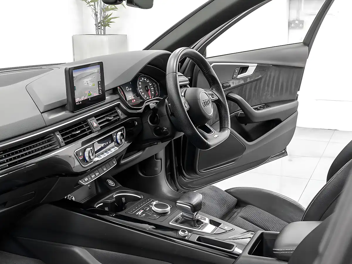Used 2018 Audi A4 Avant Black Edition Black - Interior and Exterior details 18