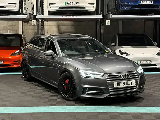 2018 Audi A4 Avant S line 2.0 TDI