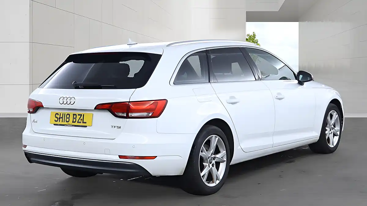 Used 2018 Audi A4 Avant Sport White - Interior and Exterior details 3