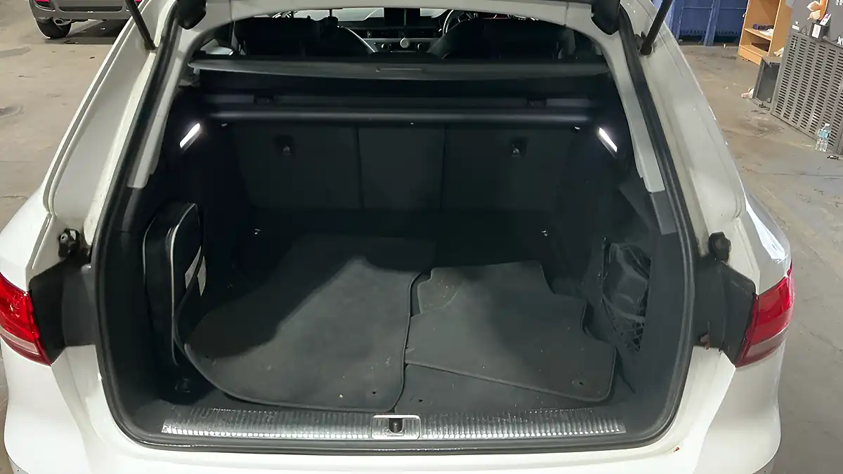 Used 2018 Audi A4 Avant Sport White - Interior and Exterior details 8