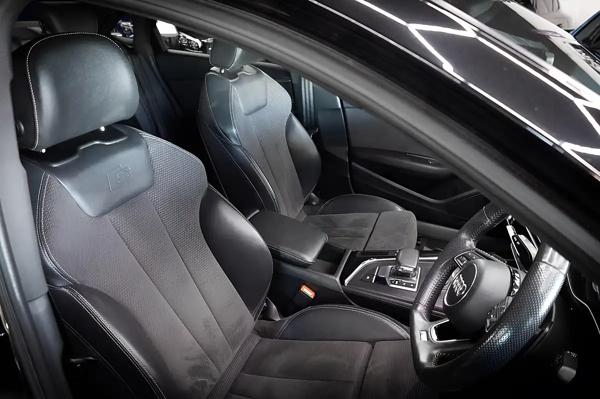 Used 2018 Audi A4 Black Edition Black - Interior and Exterior details 16