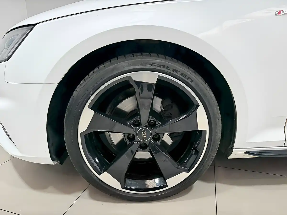 Used 2018 Audi A4 Black Edition White - Interior and Exterior details 6