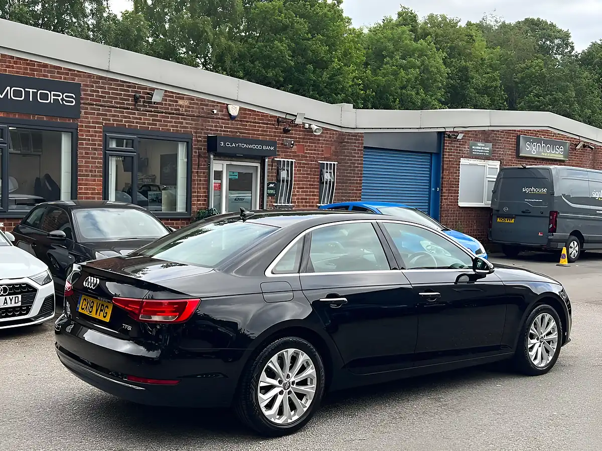 Used 2018 Audi A4 Se Black - Interior and Exterior details 3